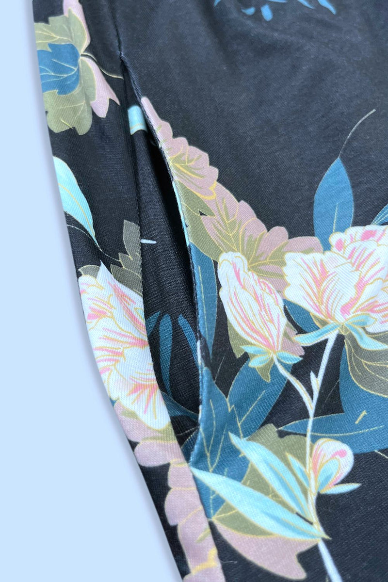 Sloane Printed Sleeveless Buttoned Magic Dress with Pockets