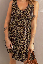Sloane Printed Sleeveless Buttoned Magic Dress with Pockets