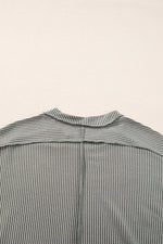 Crinkle Rib Knit Exposed Seam Round Neck Top